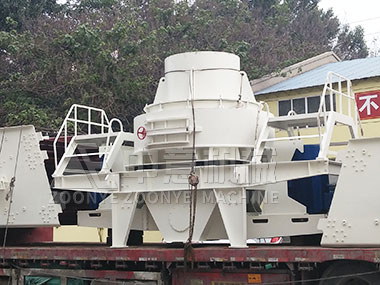 石子制沙机设备哪家公司好？时产100吨冲击式破碎机价格